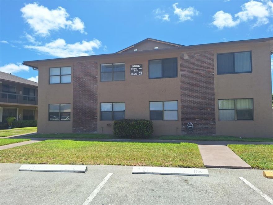 This well-maintained first-floor condo is located in the heart of Sunrise, within the Welleby Winding Lake
community. It features spacious rooms filled with natural light and wood flooring throughout. The unit includes a washer and dryer for added convenience. Residents can enjoy a community pool and tennis courts, and it is conveniently close to Sawgrass Mall, major highways, and various shops, with Publix within walking distance. The condo comes with one assigned parking space and plenty of visitor parking. Please note, a minimum credit score of 650 is required.