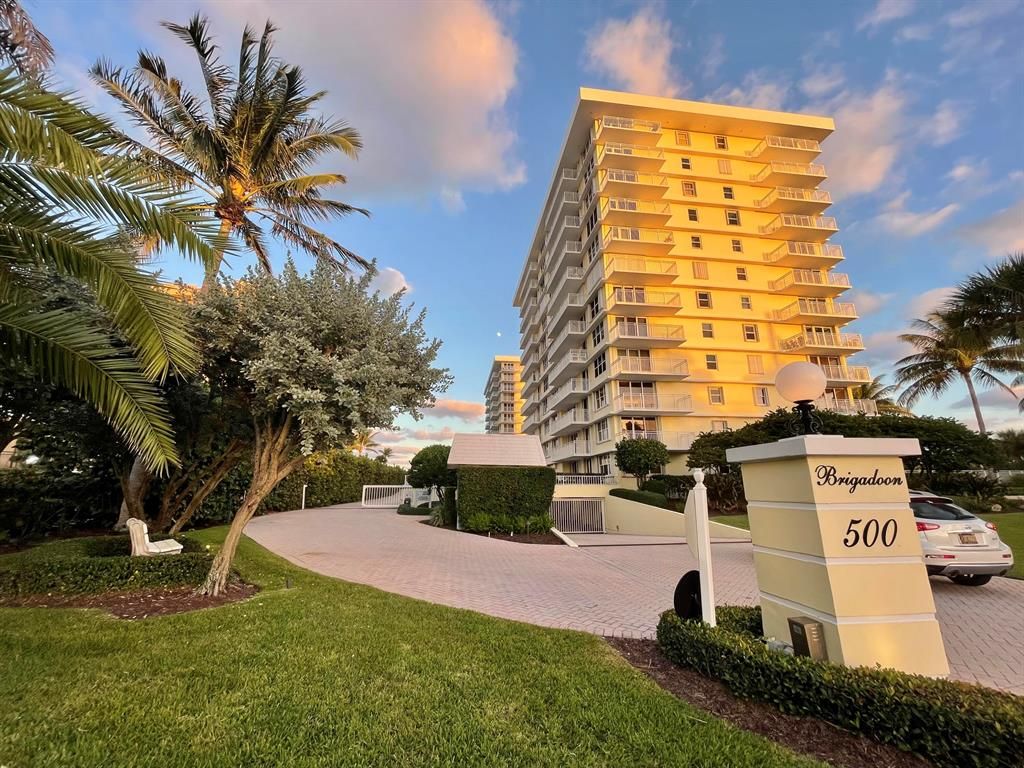 Photo of 500 Ocean Drive #E-1-D, Juno Beach, FL 33408 (MLS # R10753443)