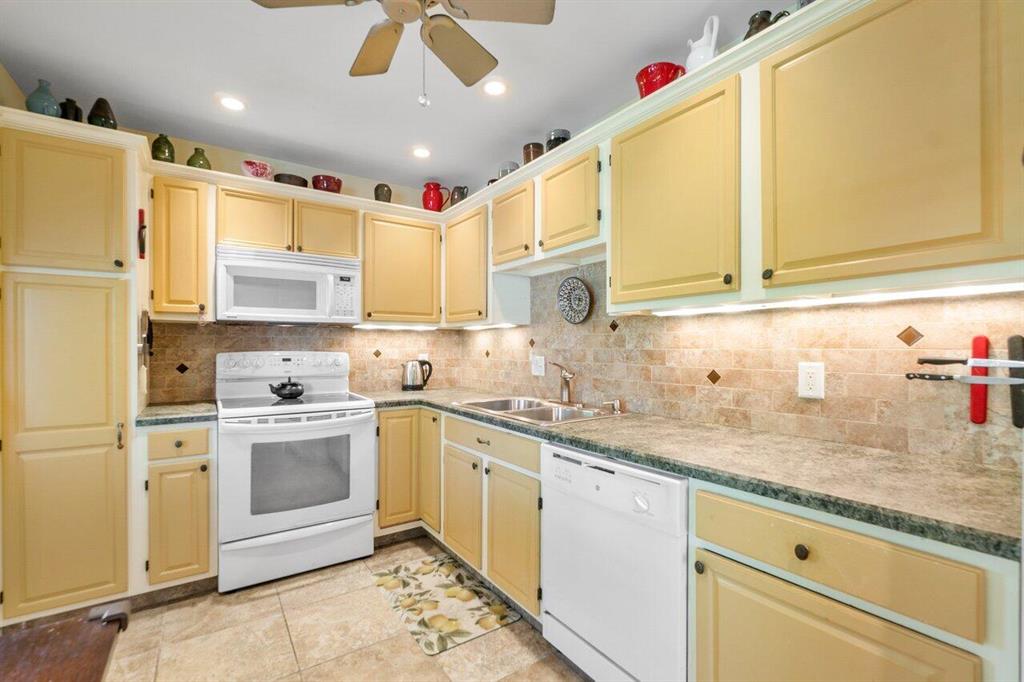 QUAIL RIDGE - Residential