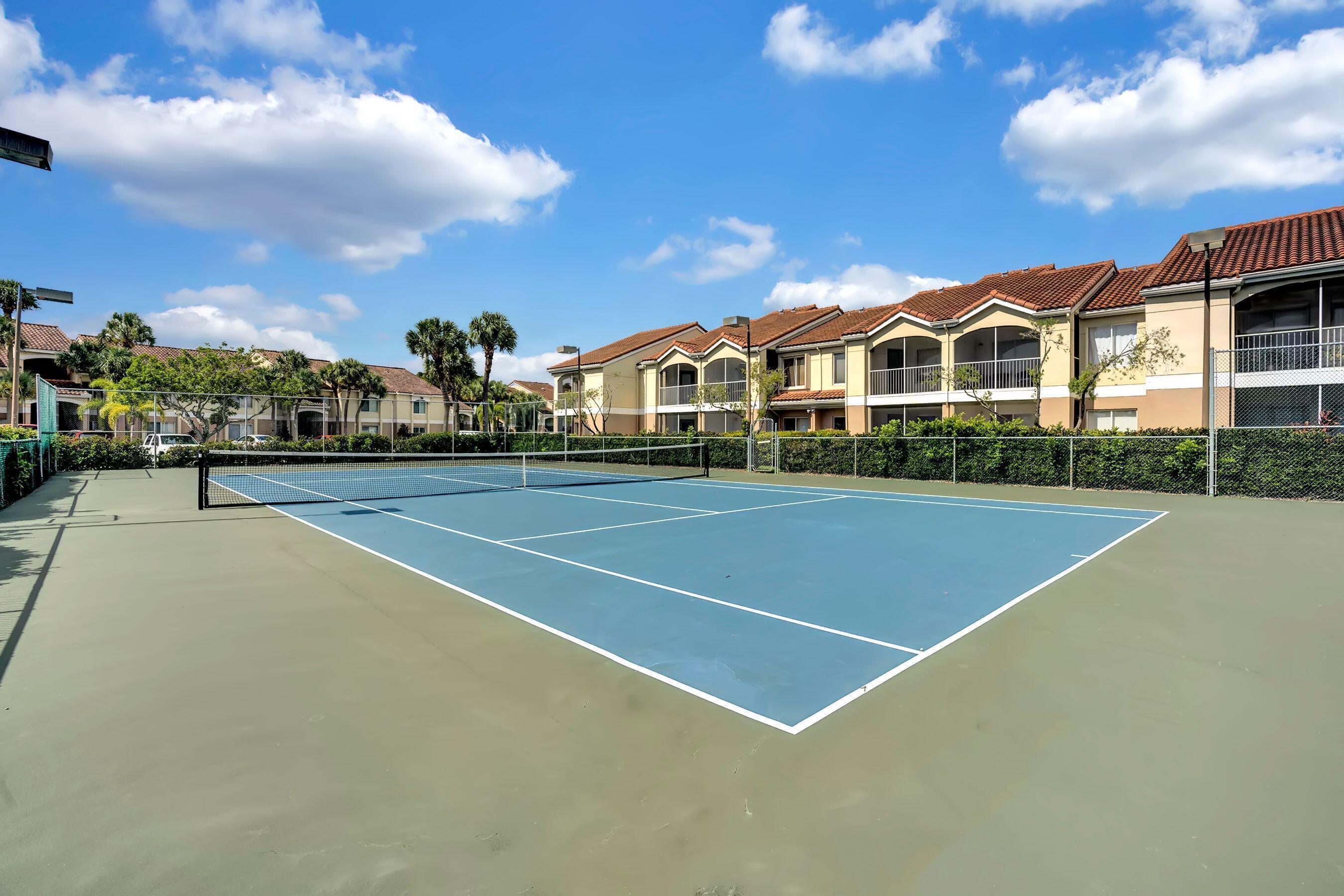 CASABLANCA ISLES CONDOMINIUM - Residential Lease