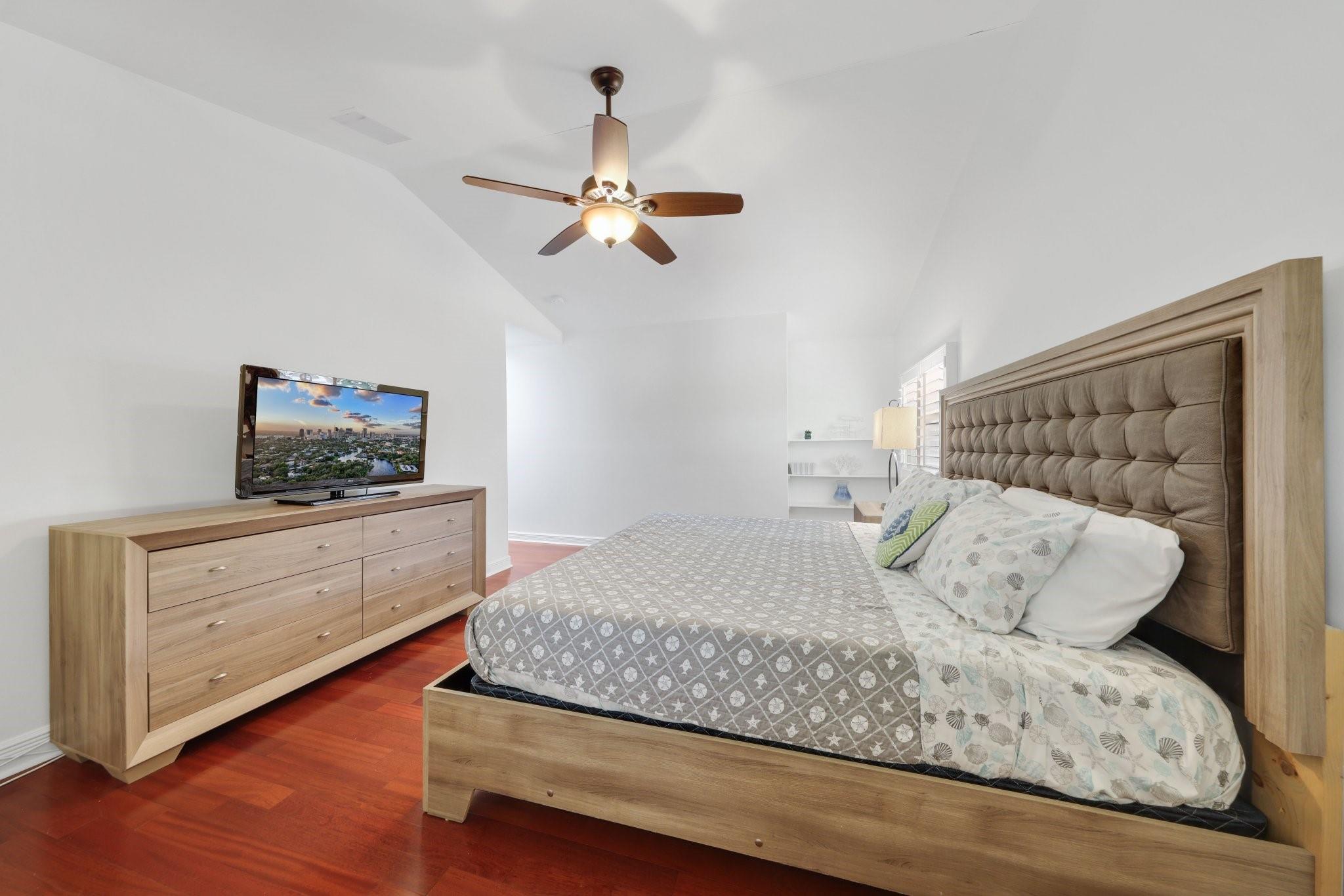 Riviera 6-17 B - Residential