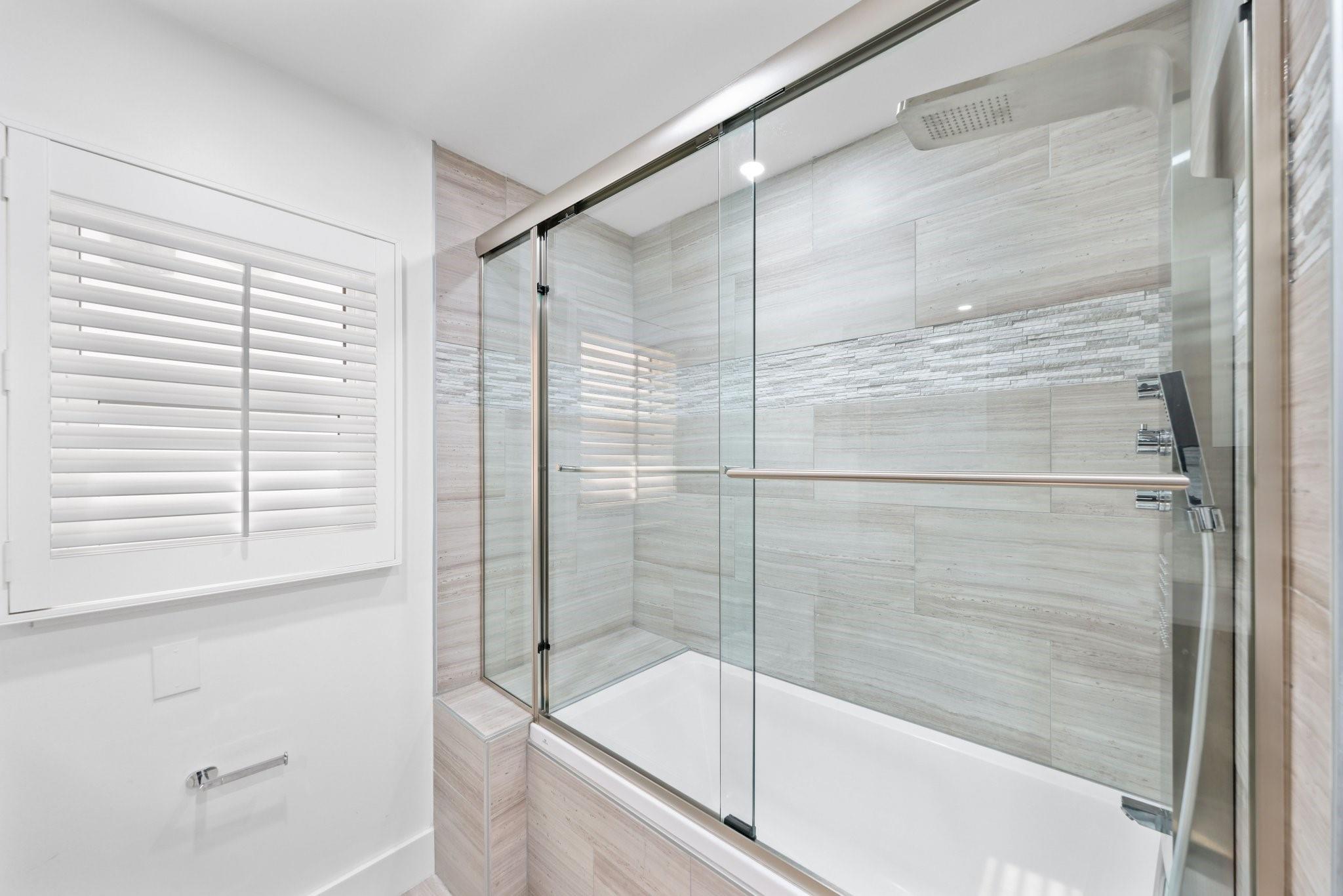 Riviera 6-17 B - Residential