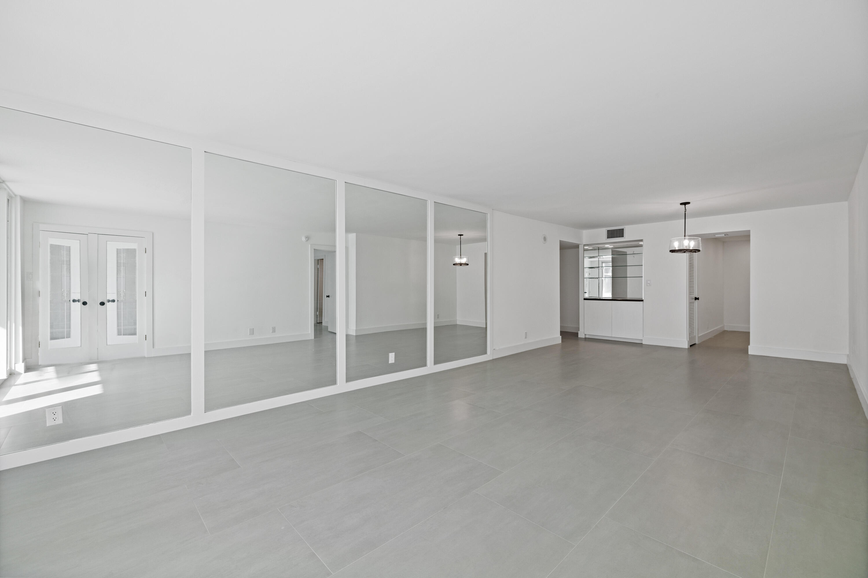 RENAISSANCE OF POMPANO BEACH - Residential