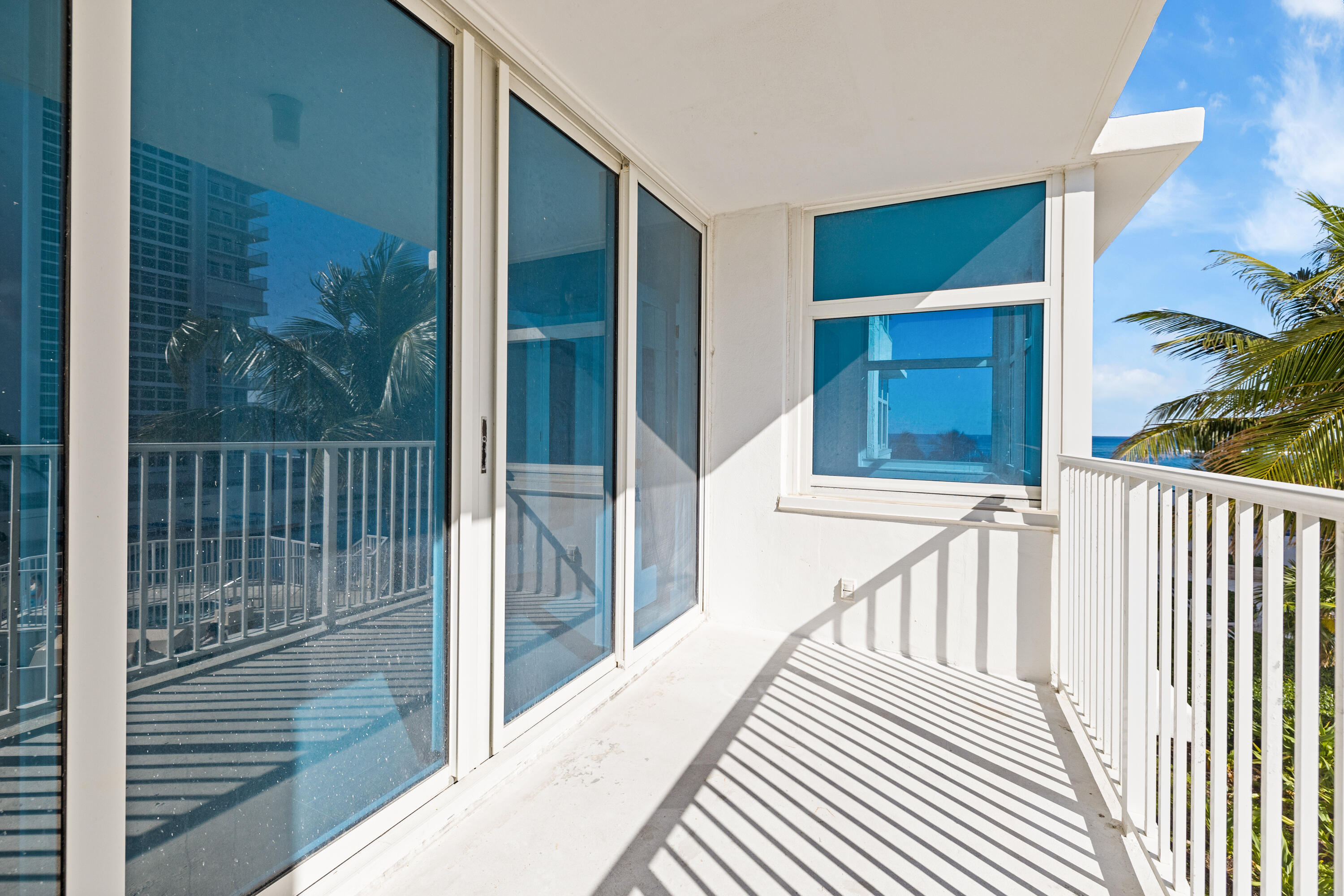 RENAISSANCE OF POMPANO BEACH - Residential