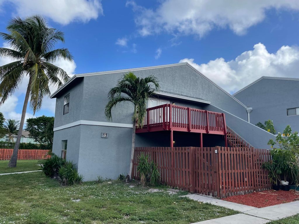 Photo of 5 Crossings F Circle #F, Boynton Beach, FL 33435 (MLS # R11033333)