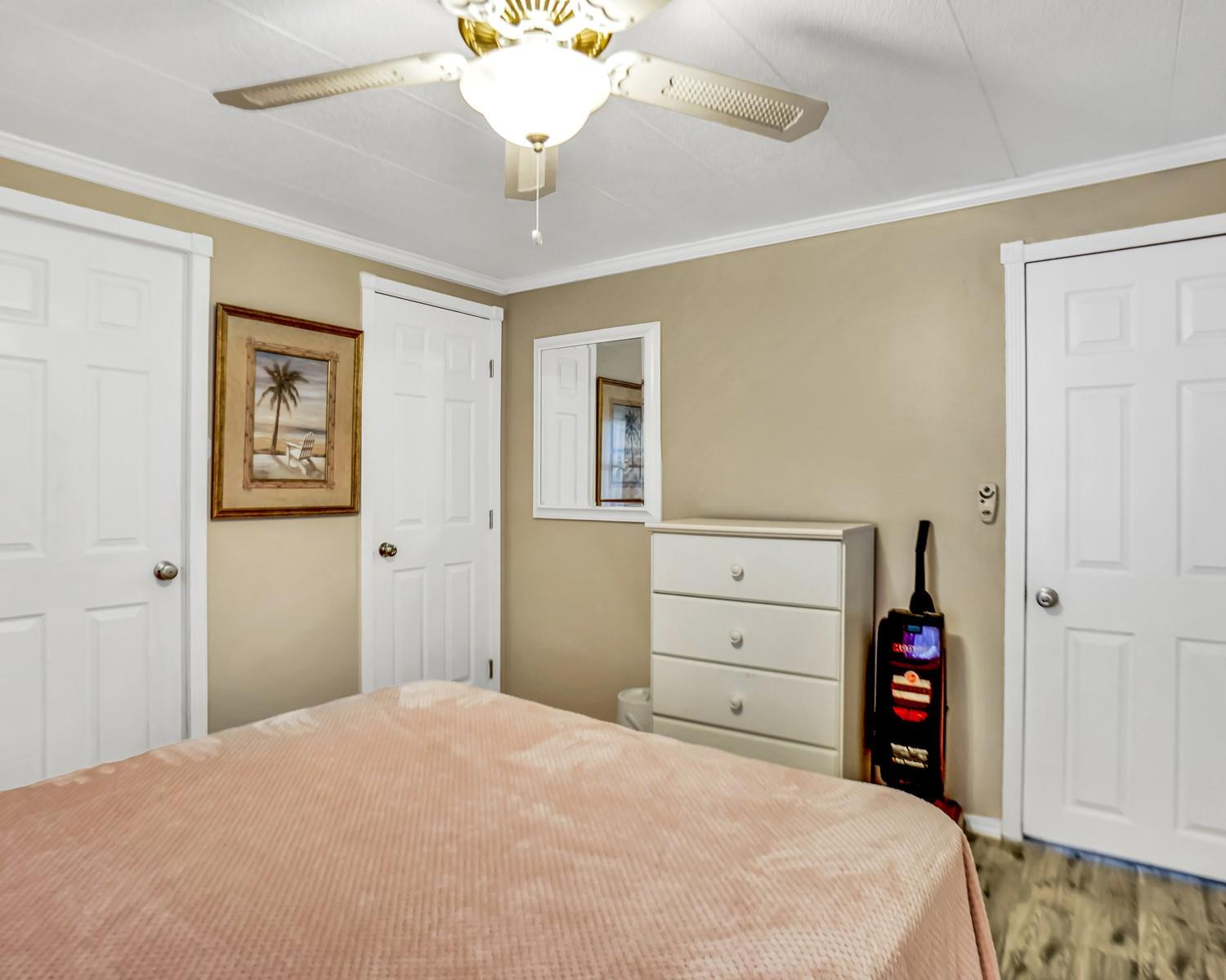 RAVENSWOOD ESTATES & MARINAS - Residential