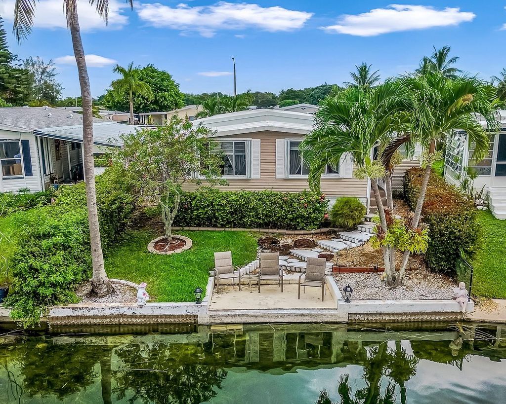 Photo of 3055 Lakeshore Drive, Fort Lauderdale, FL 33312 (MLS # B26023370)