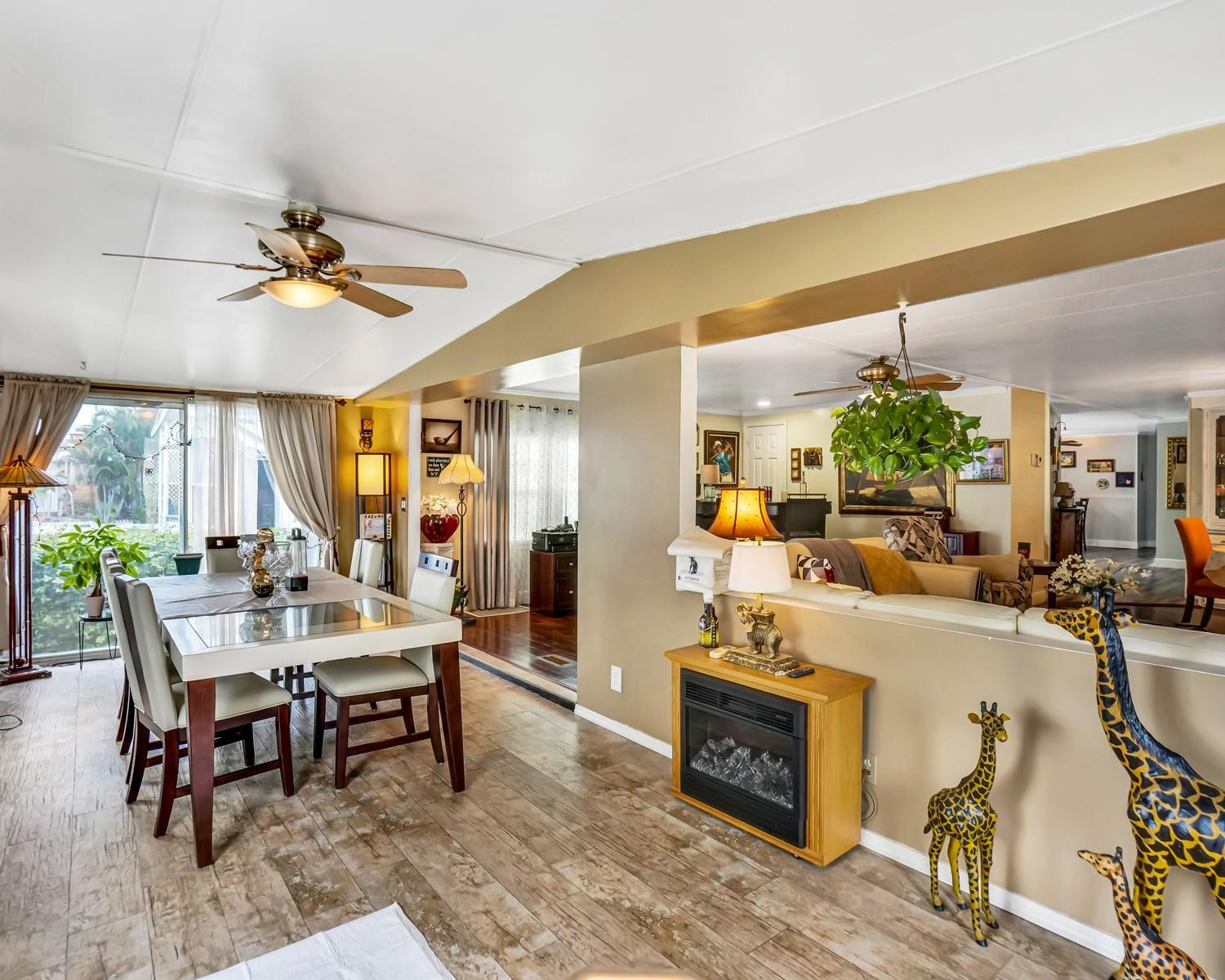 RAVENSWOOD ESTATES & MARINAS - Residential
