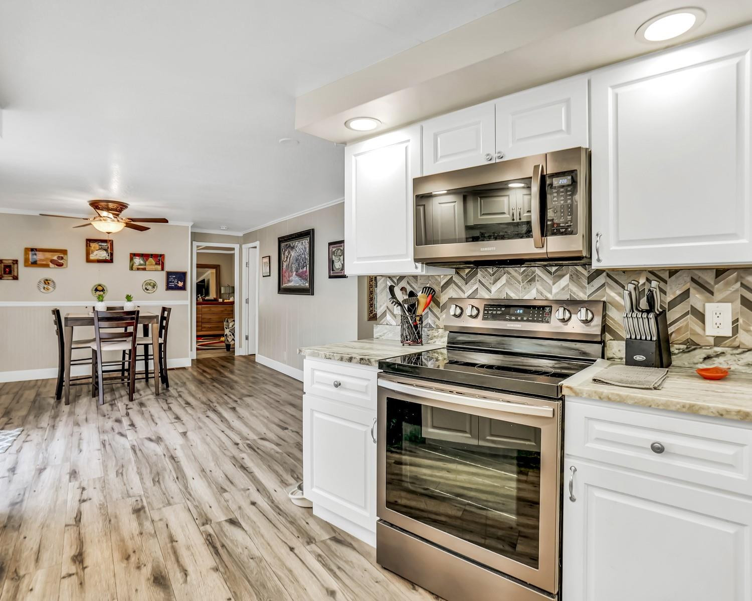 RAVENSWOOD ESTATES & MARINAS - Residential