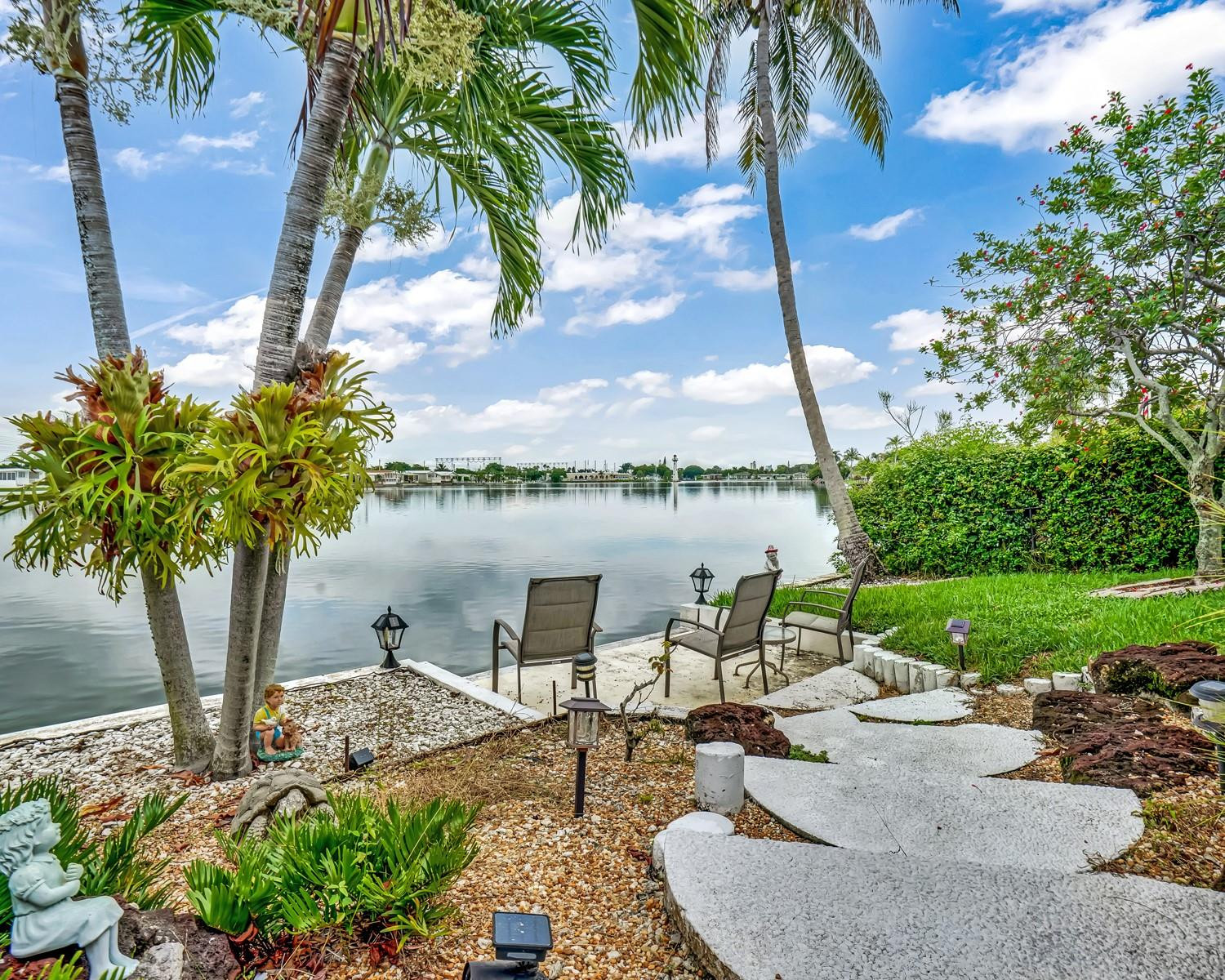 RAVENSWOOD ESTATES & MARINAS - Residential