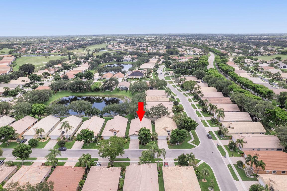 PIPERS GLEN PODS F AND H - Residential