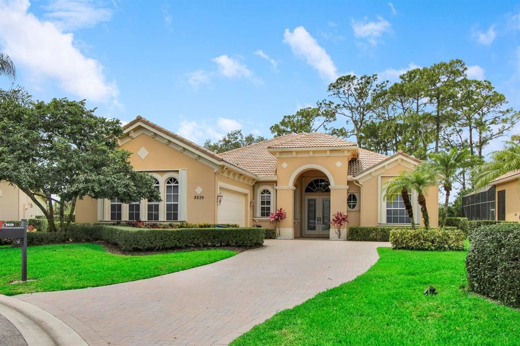 Photo of 8829 Bally Bunion Road, Port St Lucie, FL 34986 (MLS # R10885383)