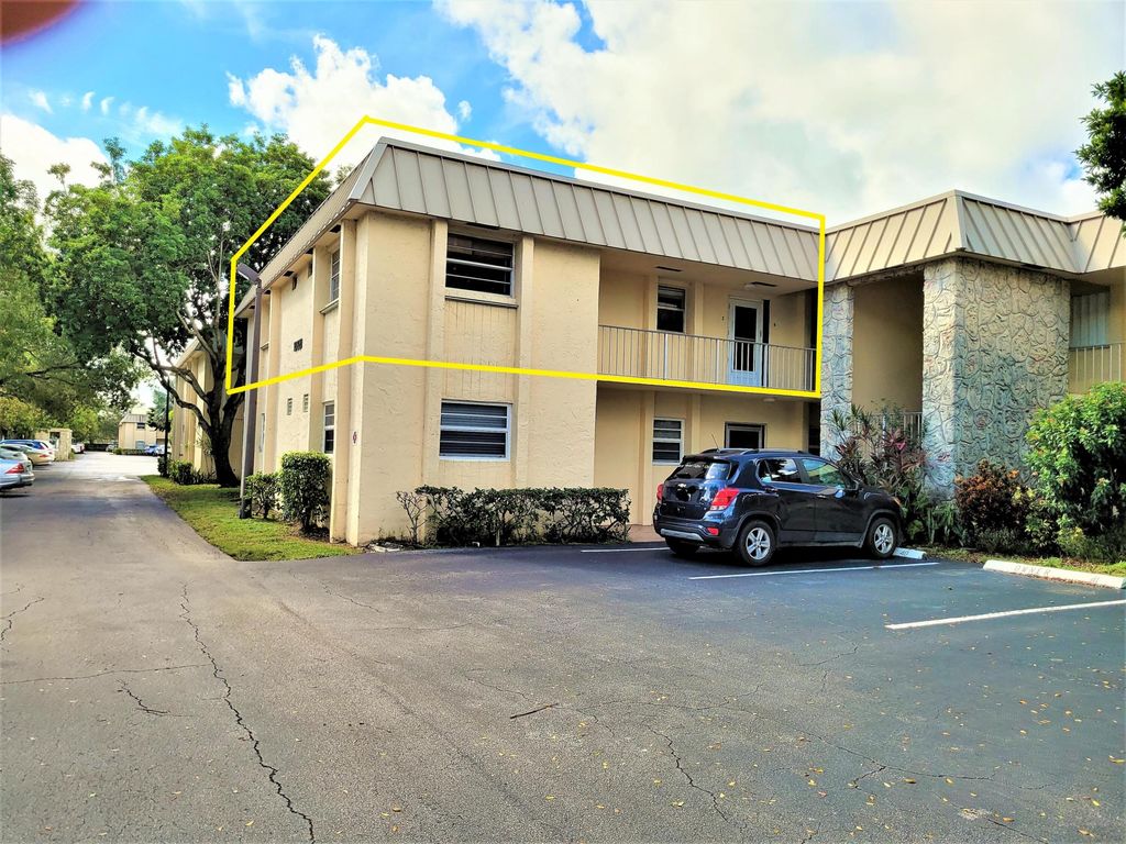 Photo of 10821 N Military Trail #2, Palm Beach Gardens, FL 33410 (MLS # R10995256)