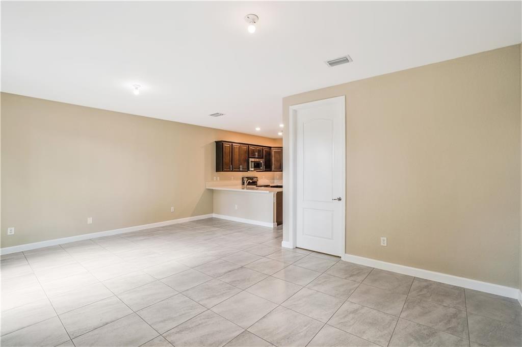 FLAVOR PICT TOWNHOMES PUD - Residential Lease