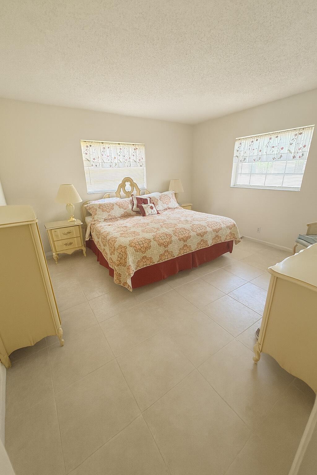 THE MEADOWS CONDO - Residential