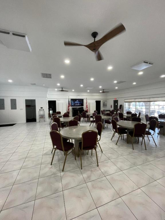 THE MEADOWS CONDO - Residential