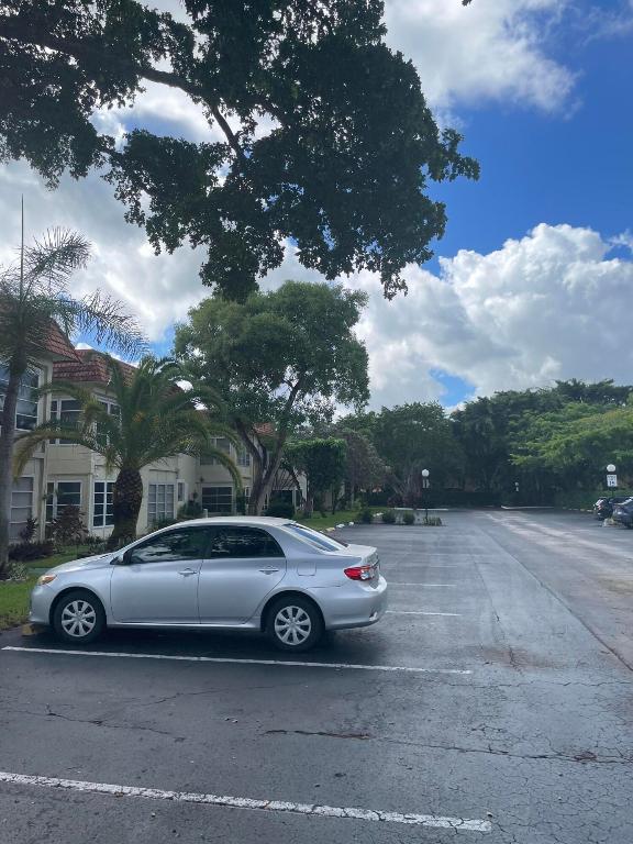 THE MEADOWS CONDO - Residential