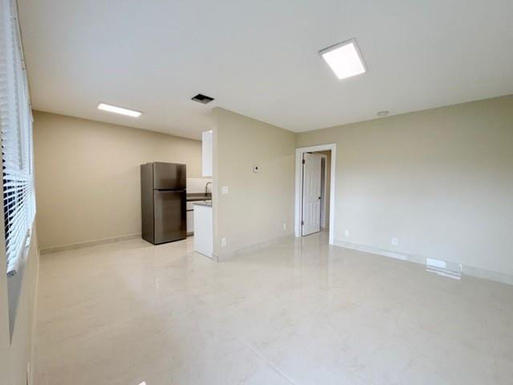 Photo of 53 NE 16th Place #2A, Fort Lauderdale, FL 33305 (MLS # F10546252)