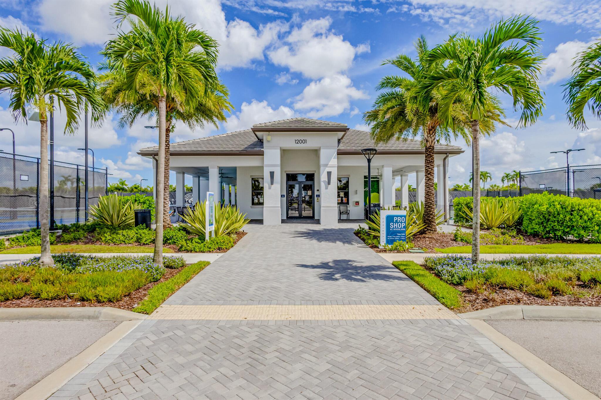 Valencia Cay/ Riverland - Residential