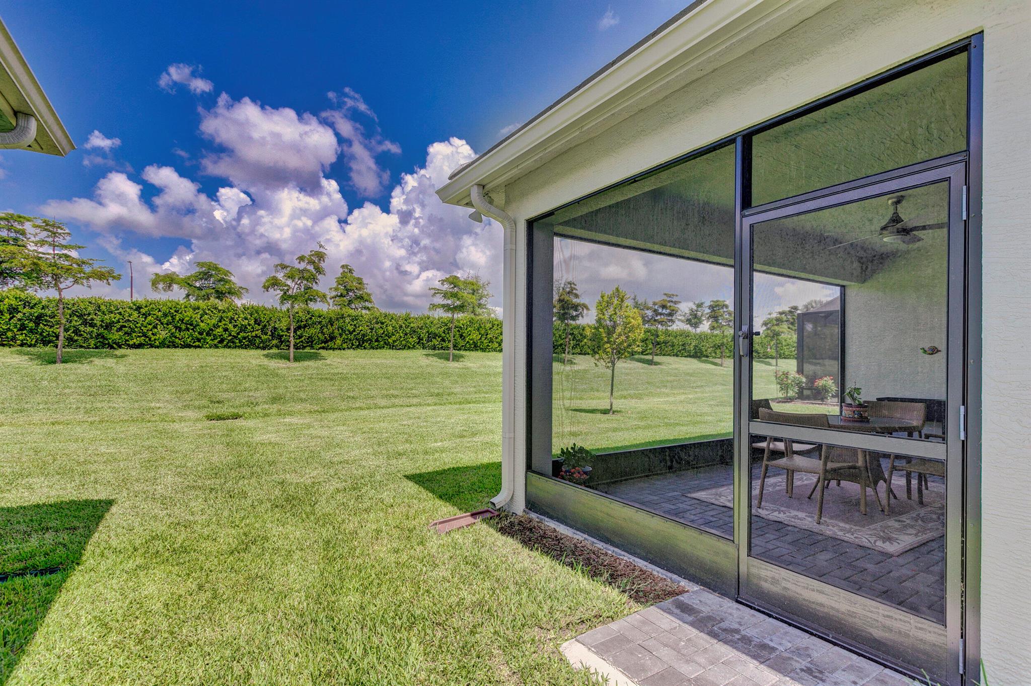 Valencia Cay/ Riverland - Residential