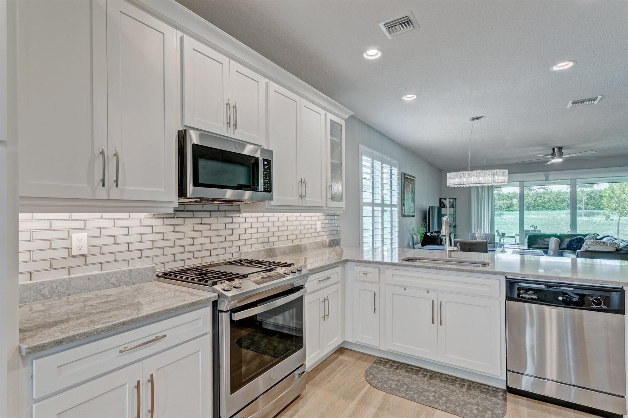 Valencia Cay/ Riverland - Residential