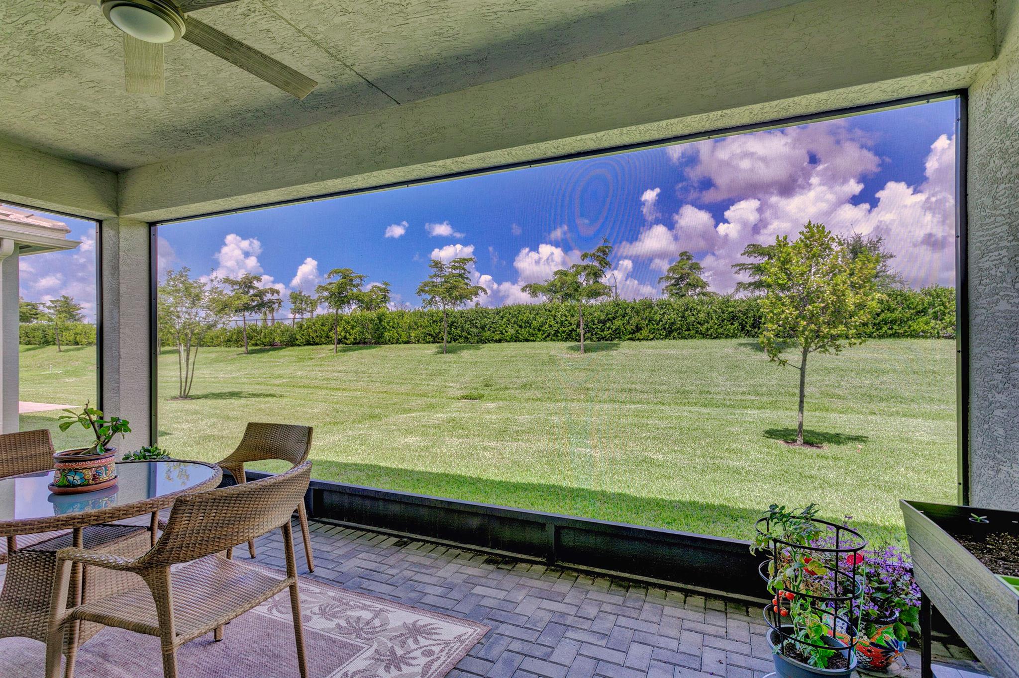 Valencia Cay/ Riverland - Residential