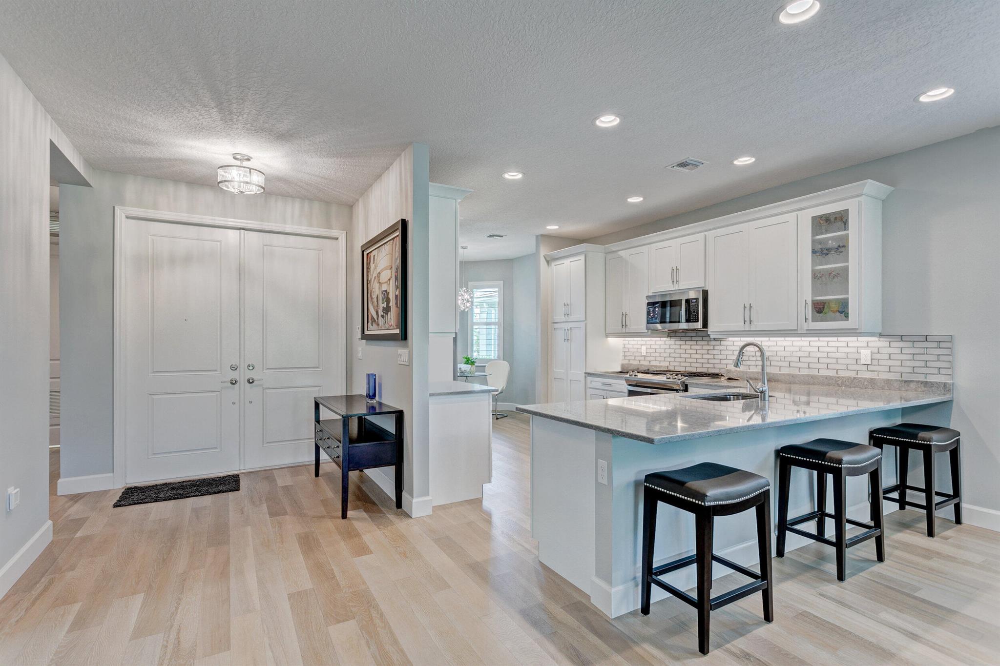 Valencia Cay/ Riverland - Residential