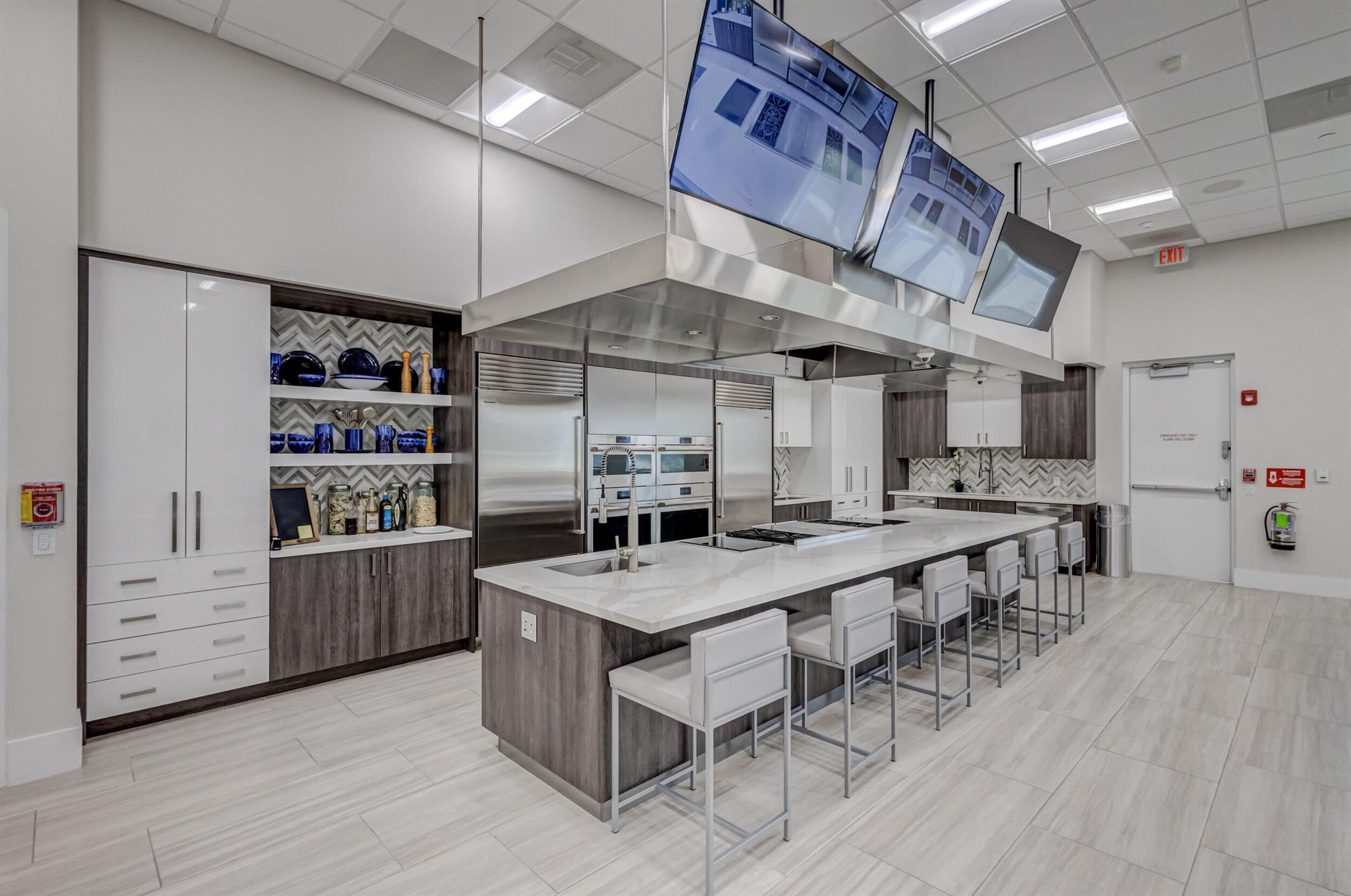 Valencia Cay/ Riverland - Residential