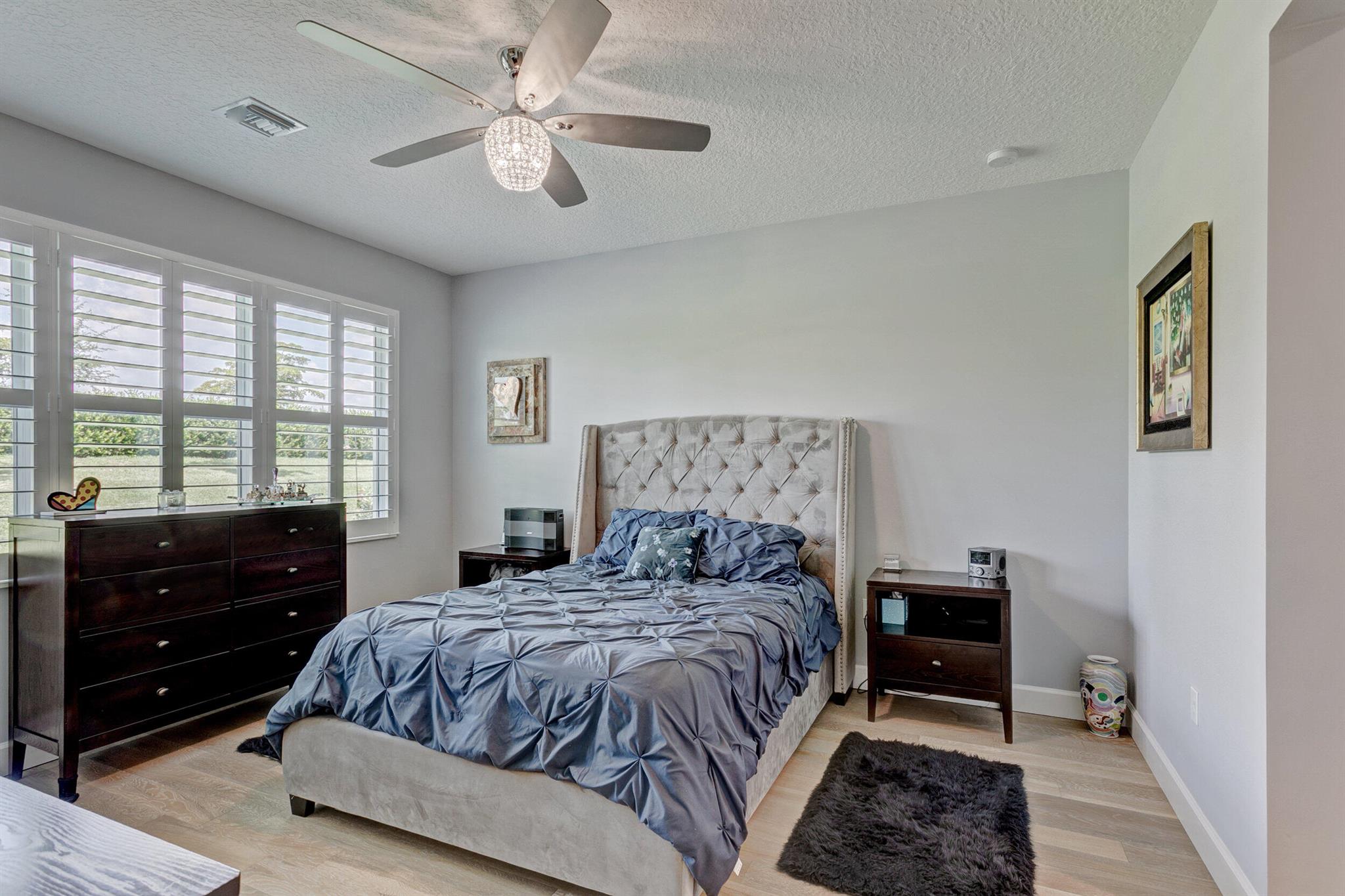 Valencia Cay/ Riverland - Residential