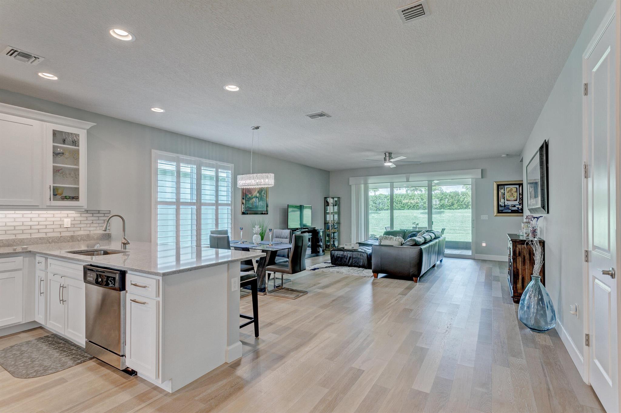 Valencia Cay/ Riverland - Residential