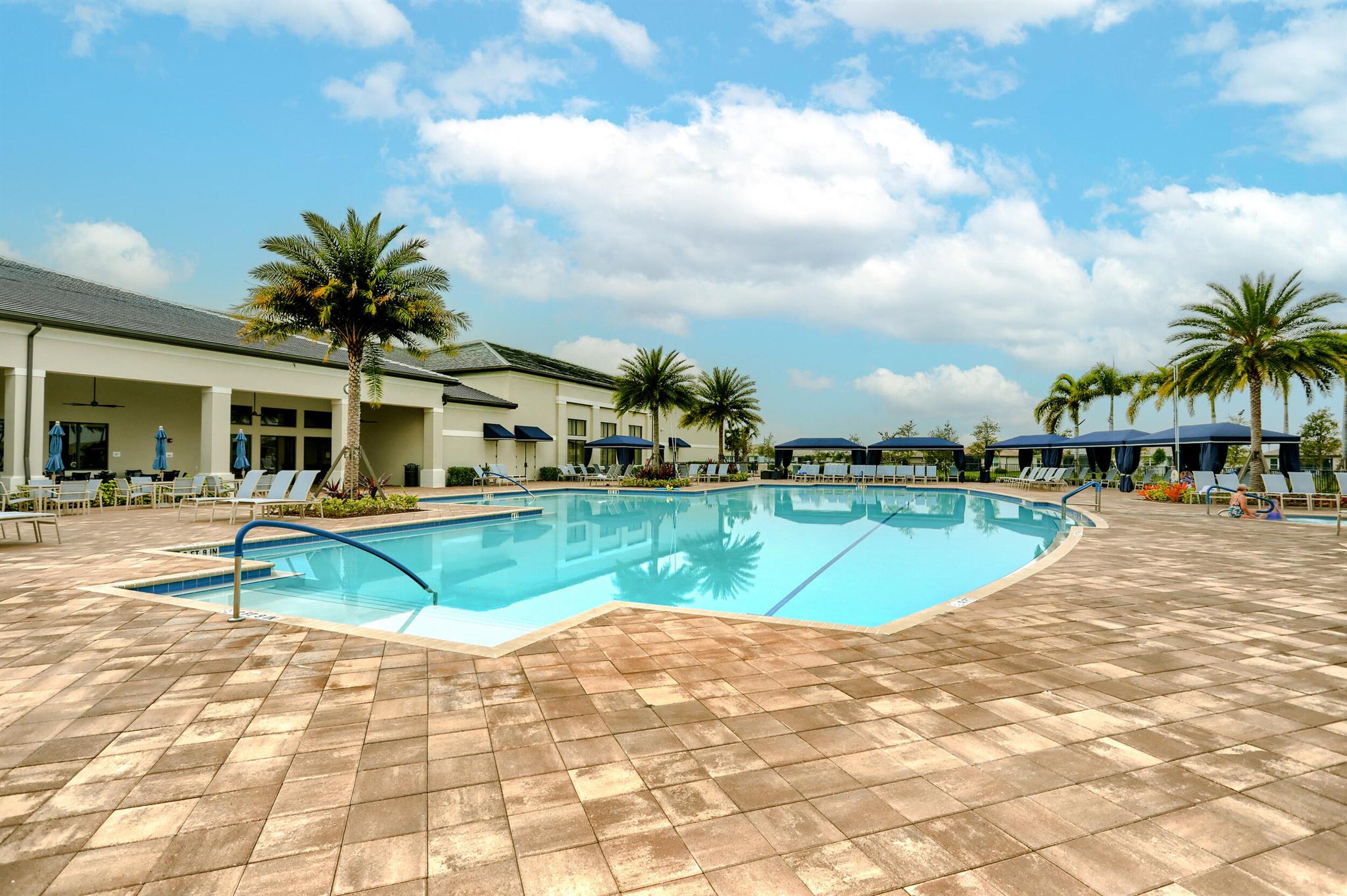 Valencia Cay/ Riverland - Residential