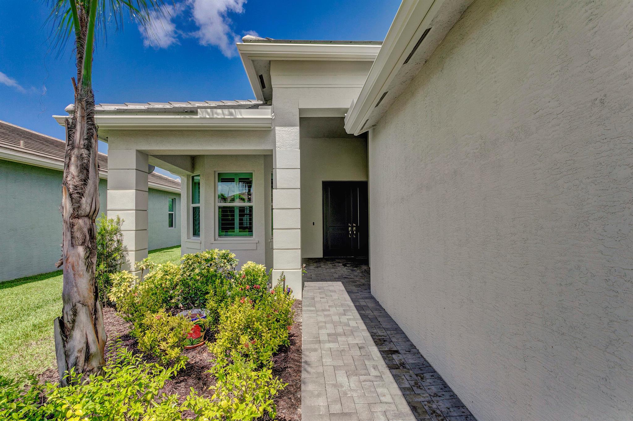 Valencia Cay/ Riverland - Residential