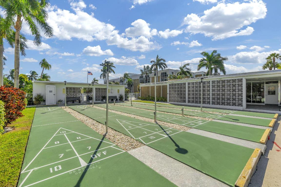 RIVER SHORES CONDO - Residential Lease