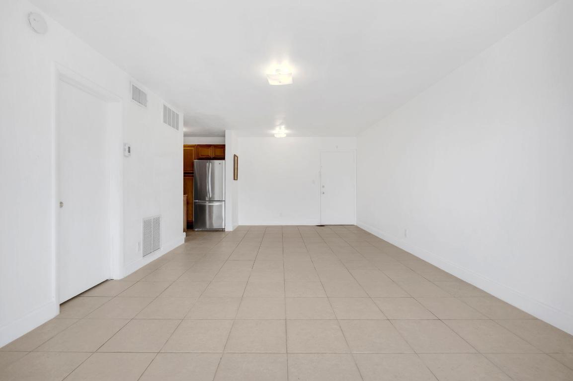 RIVER SHORES CONDO - Residential Lease