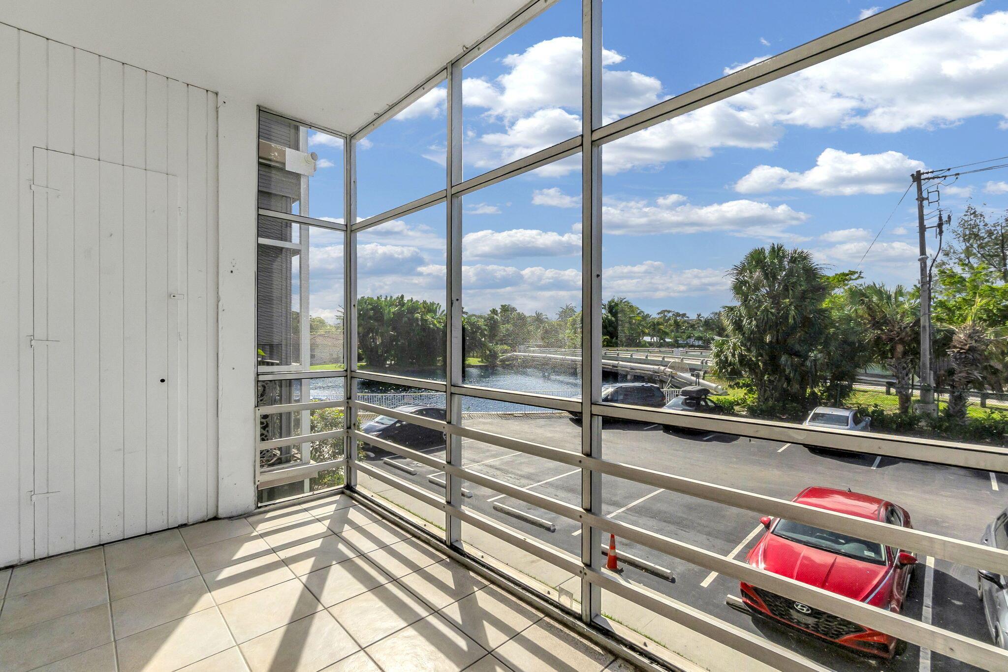 RIVER SHORES CONDO - Residential Lease