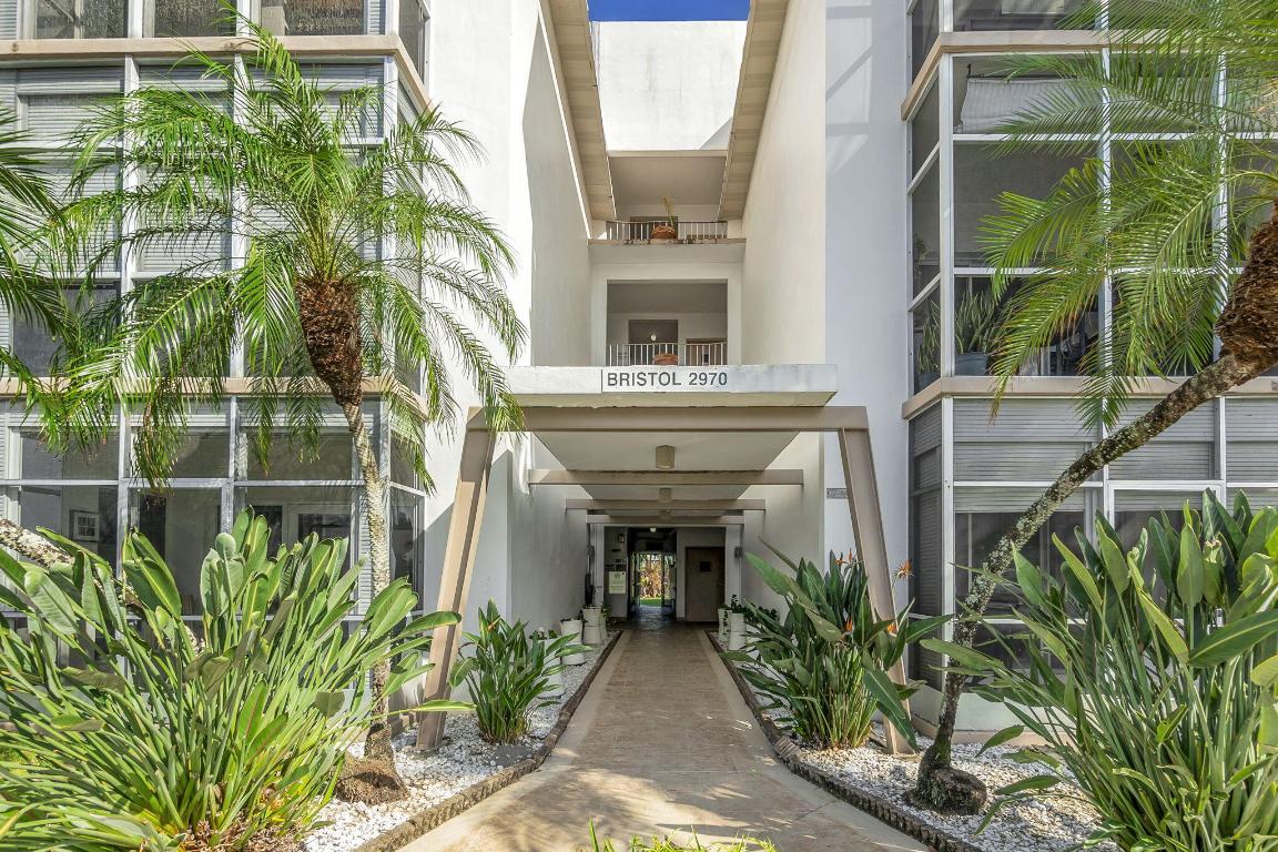 RIVER SHORES CONDO - Residential Lease