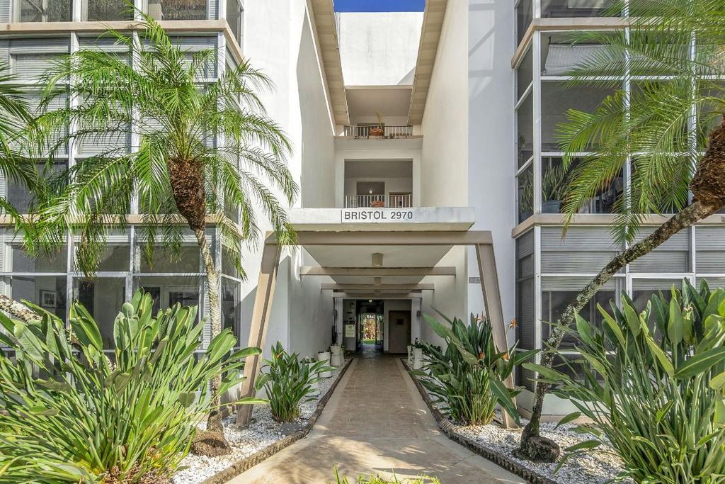 Photo of 2970 NE 16th Avenue #211, Oakland Park, FL 33334 (MLS # R11148014)