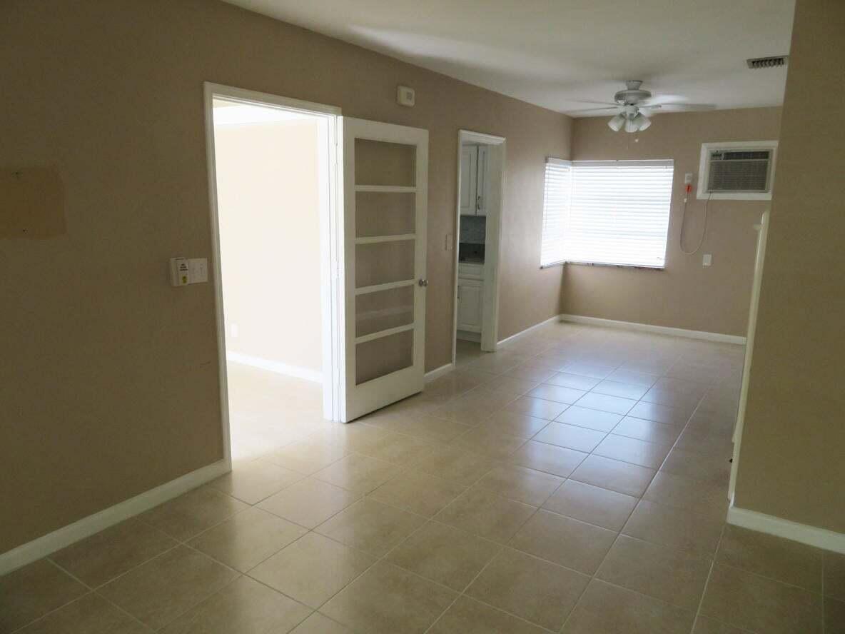 327 S Ocean Breeze 2