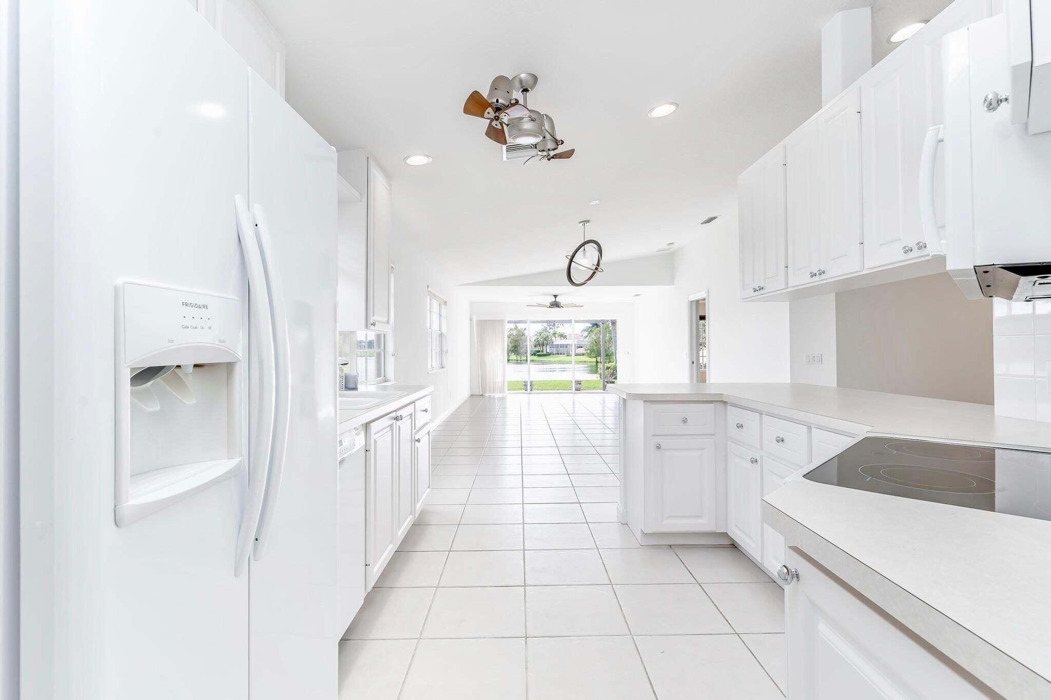 Properties 8270 Eleuthera Lane