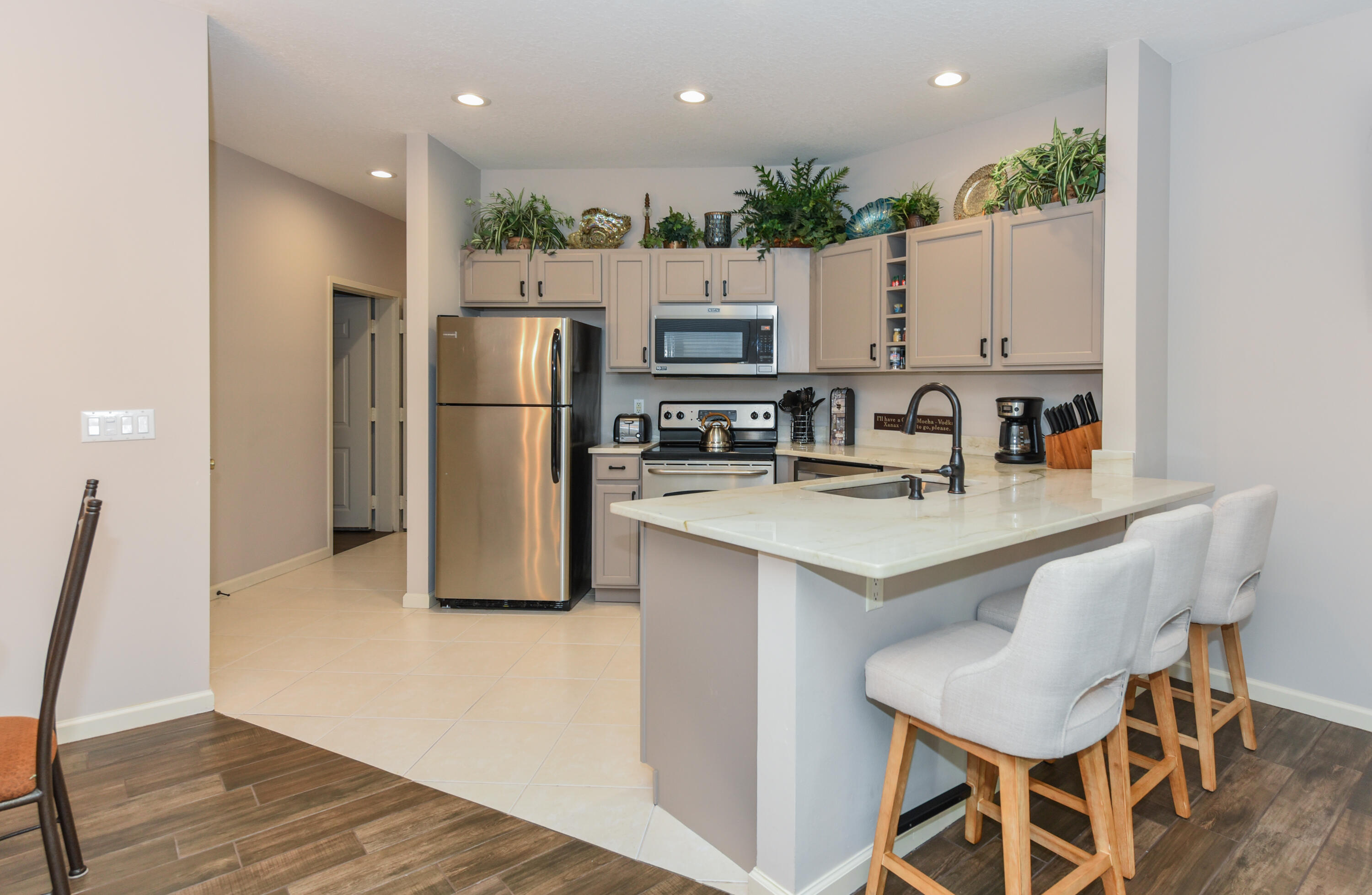 CASTLE PINES CONDOMINIUM - Residential