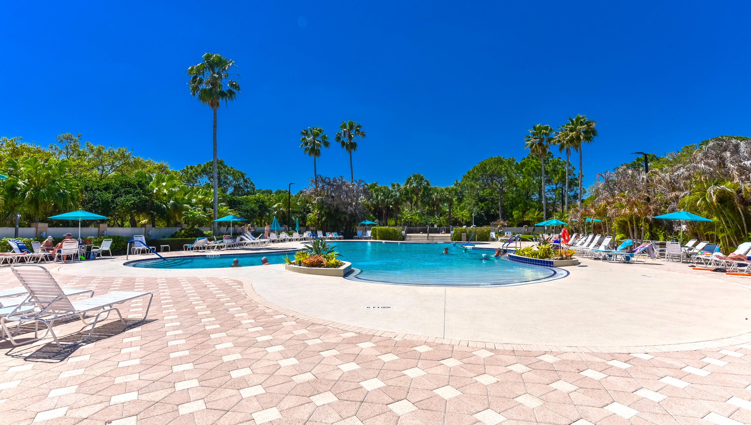 CASTLE PINES CONDOMINIUM - Residential