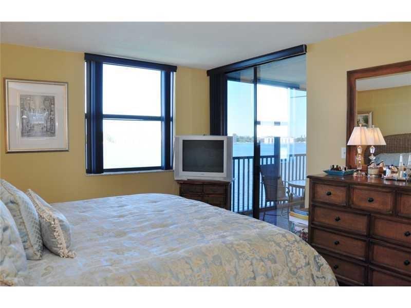 Lake Emerald #7 Condo - Residential Lease