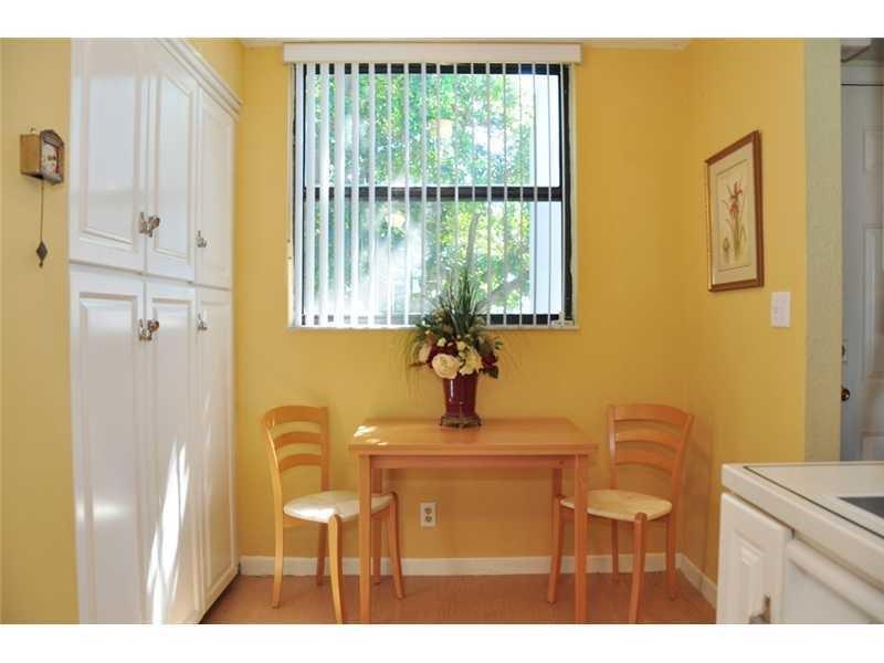 Lake Emerald #7 Condo - Residential Lease