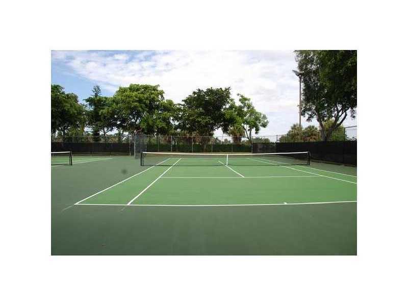 Lake Emerald #7 Condo - Residential Lease