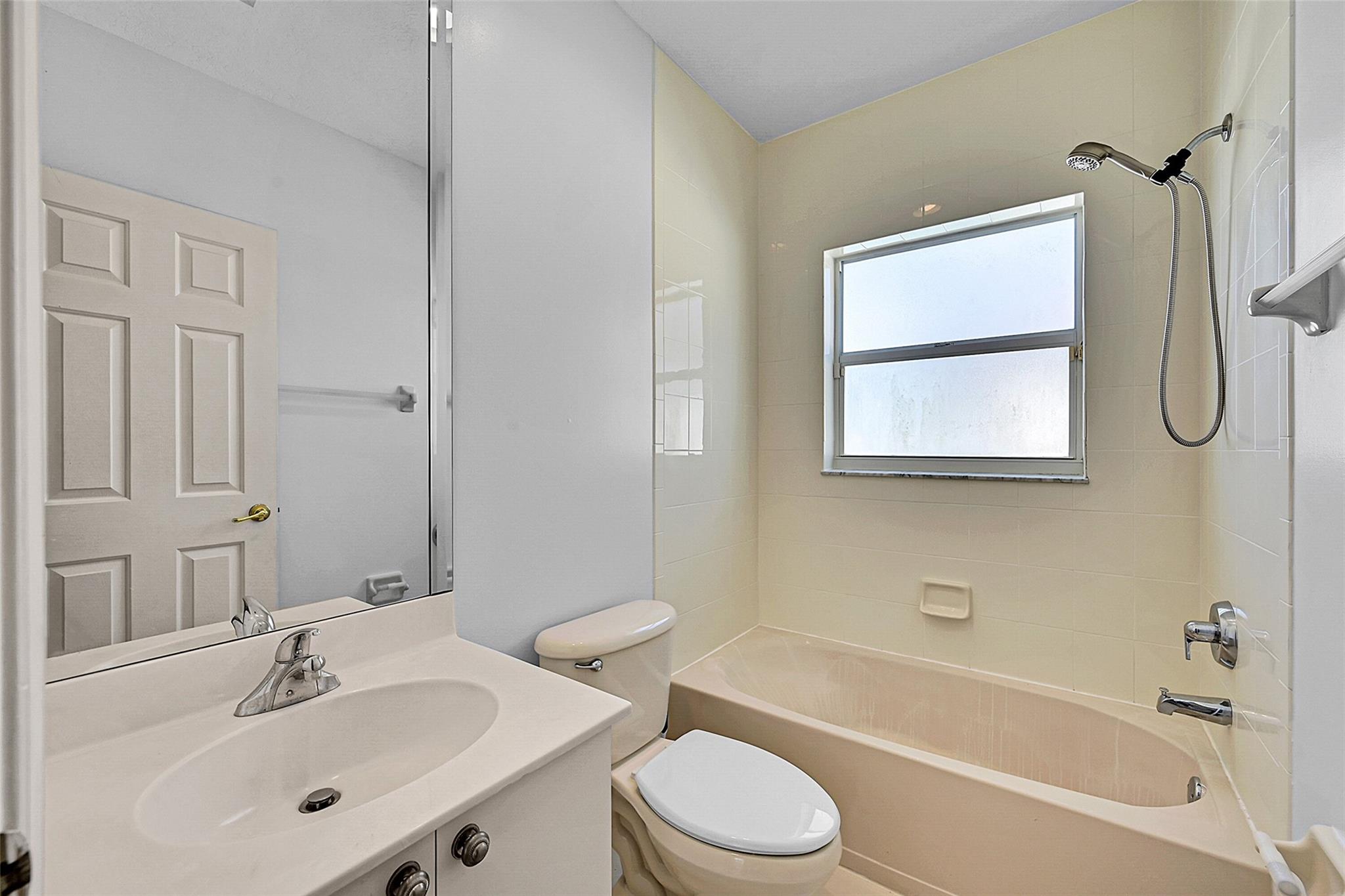 Wyndham Lakes West - Residential Lease