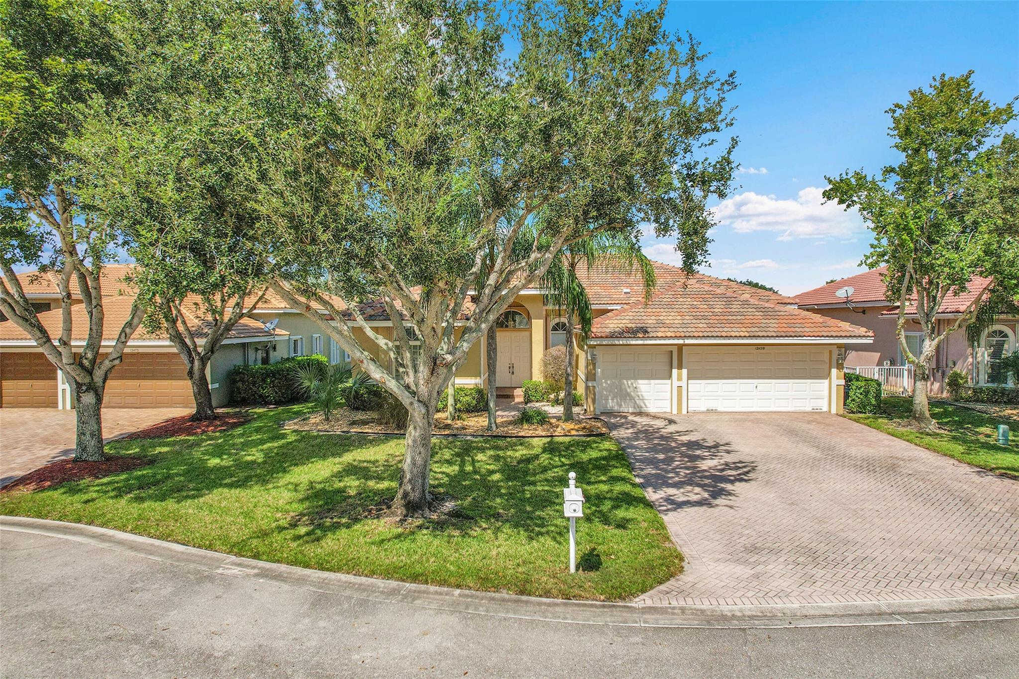 Wyndham Lakes West - Residential Lease