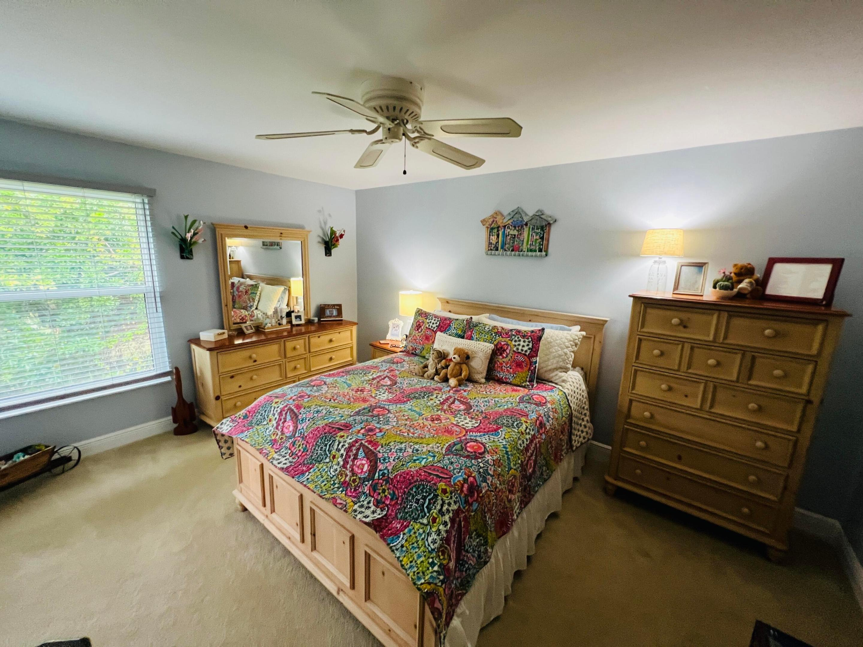 PINECROFT CONDO - Residential