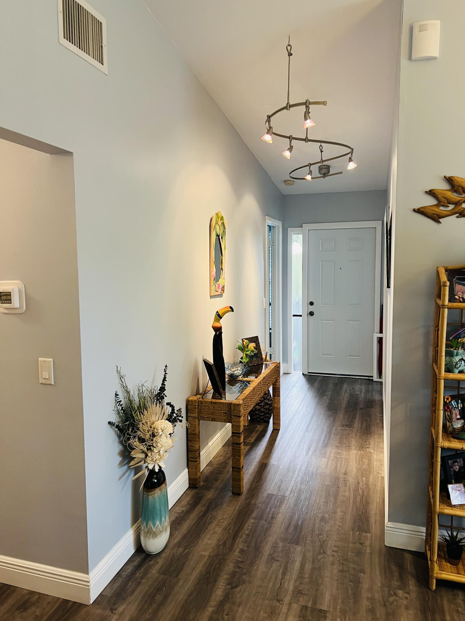 PINECROFT CONDO - Residential