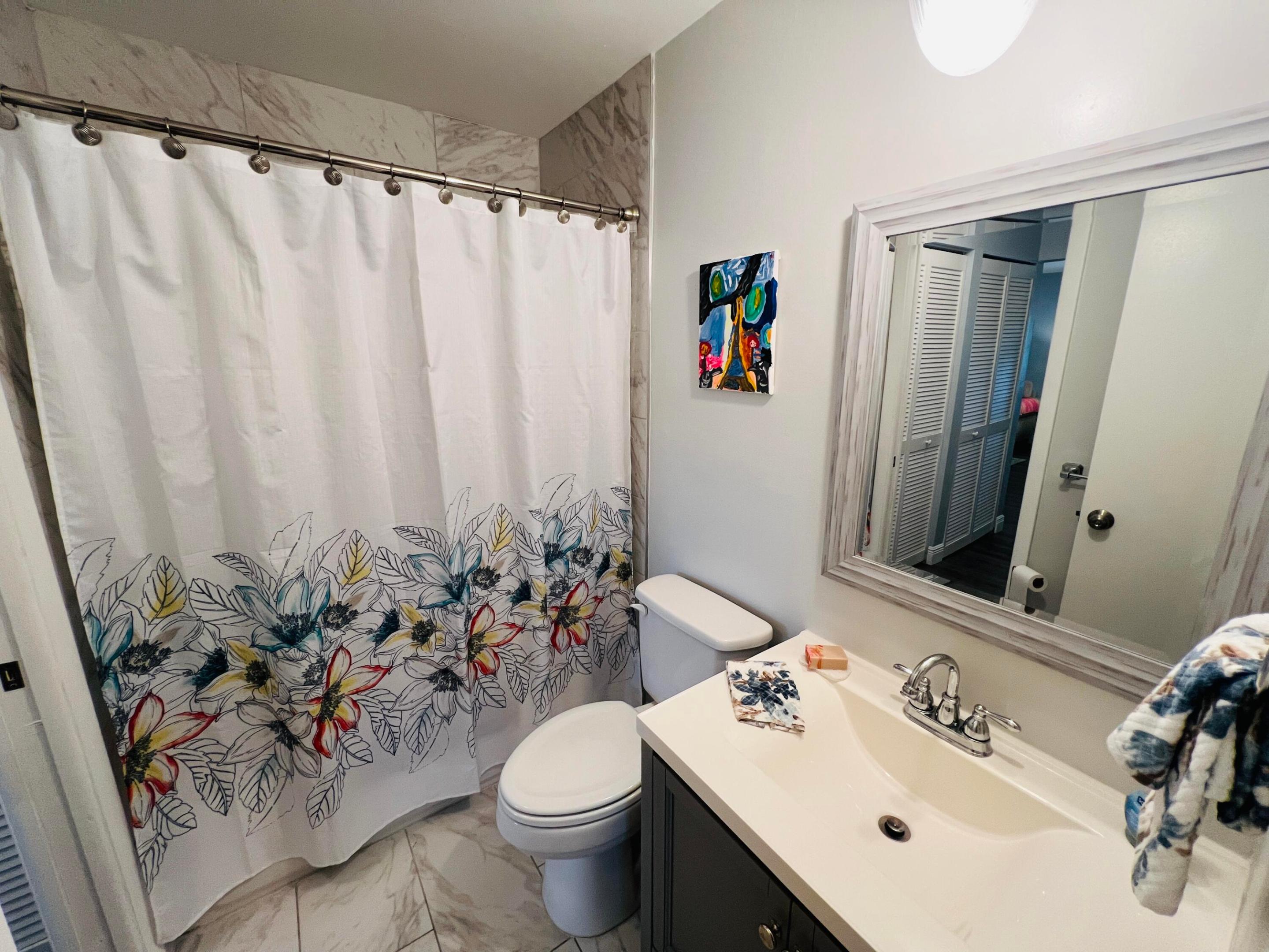 PINECROFT CONDO - Residential