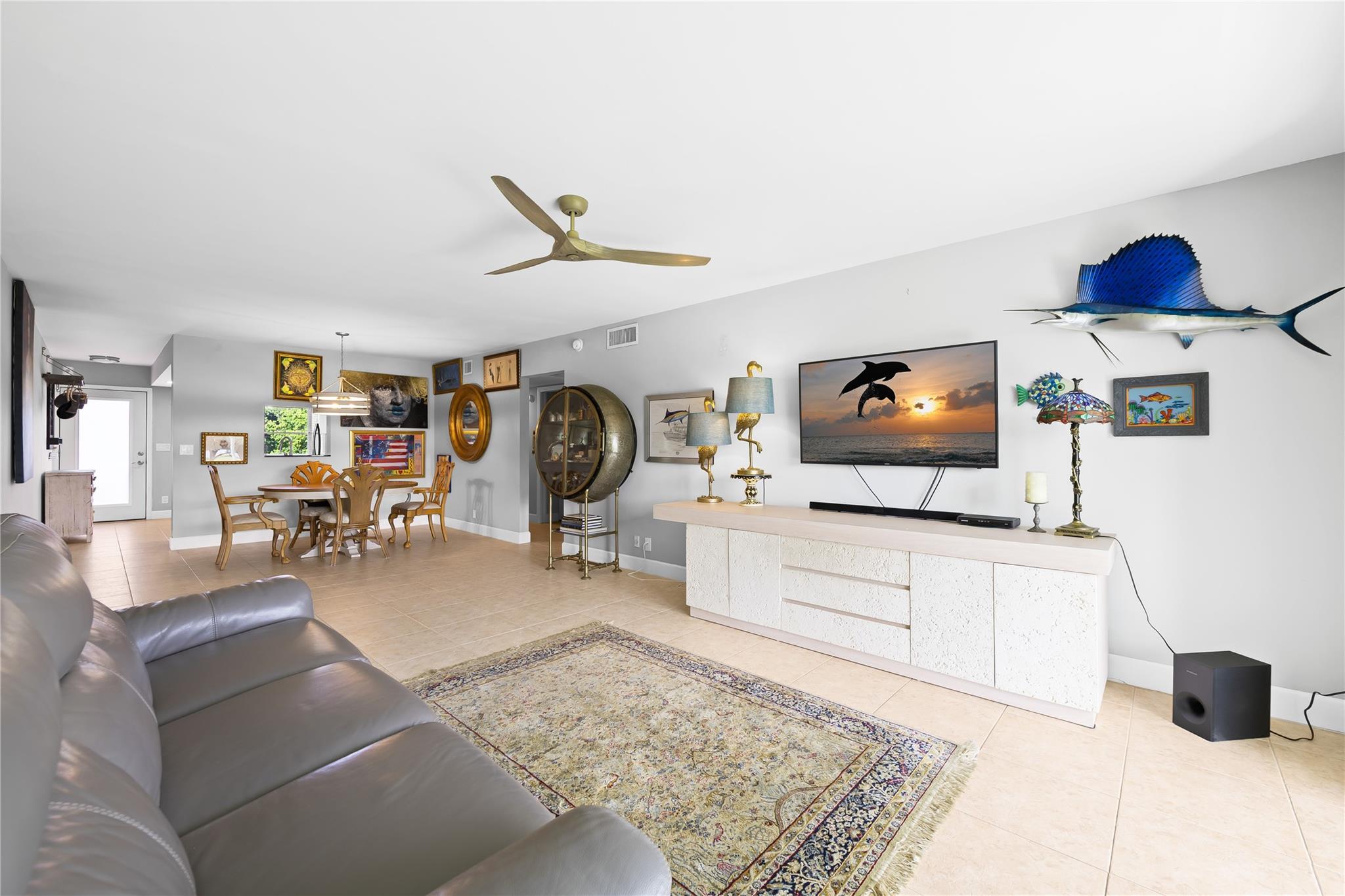 2802 S Victoria Way J3
